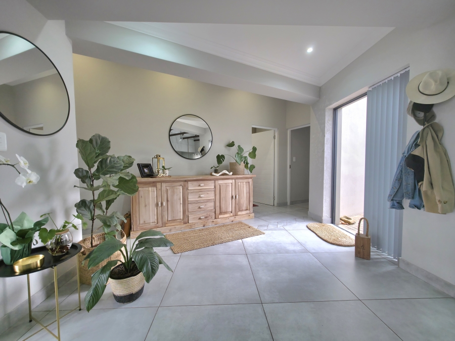 3 Bedroom Property for Sale in Outeniquasbosch Western Cape